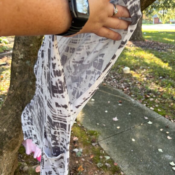 Latched Mama Nest Nursing Tunic in Abstract Slate (Maternity or Nursing Friendly - Picture 5 of 5